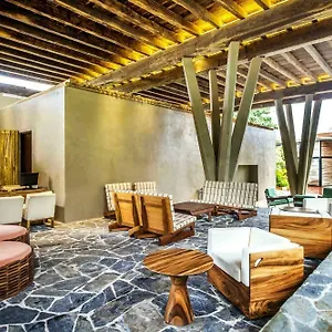 4* Курортный комплекс The Explorean